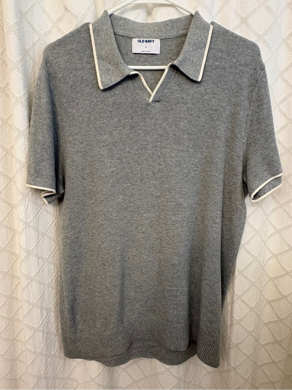 Old Navy Men's Gray Polo with Cream Contrast Trim